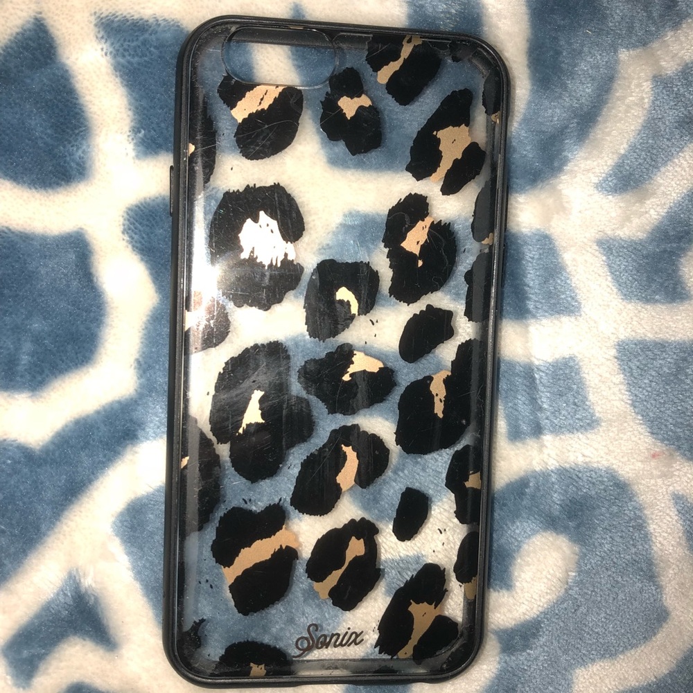 Cheetah print iphone case
